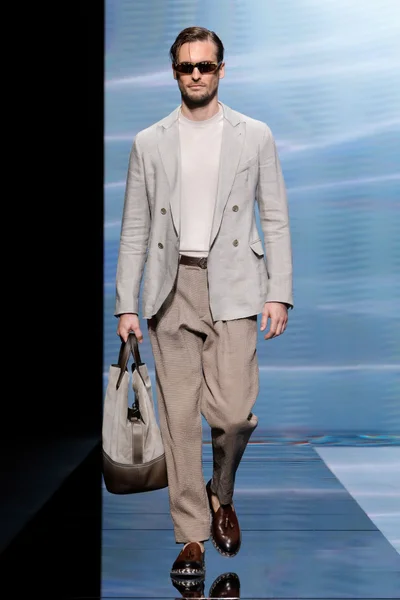 Look 21
